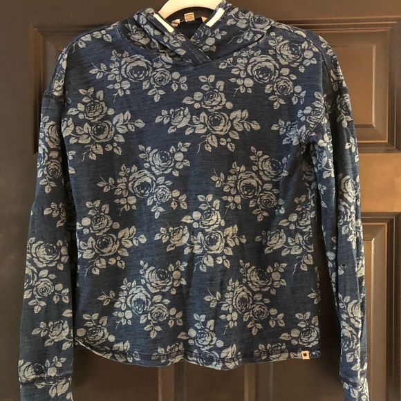 Lucky Brand Other - Lucky Brand blue flowered hooded long sleeve
